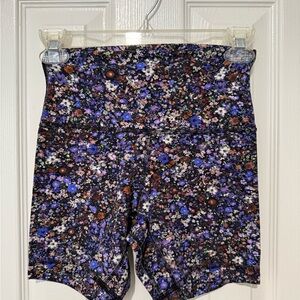 lululemon Align 6” Shorts